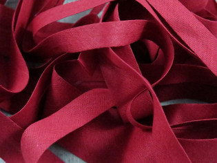 Baumwoll-Schrägband 20mm "dunkelrot" Baumwoll-Schrägband 20mm "dunkelrot"