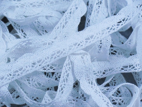 Klöppelspitze " weiss " 2cm