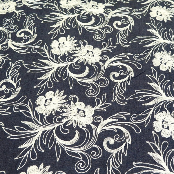 Bestickter Jean "Blumen"